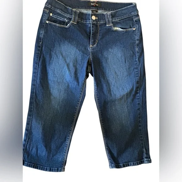 White House Black Market Pedal Pushers Size 6 NWOT | Dark Blue Denim Crop Jeans - Picture 1 of 4
